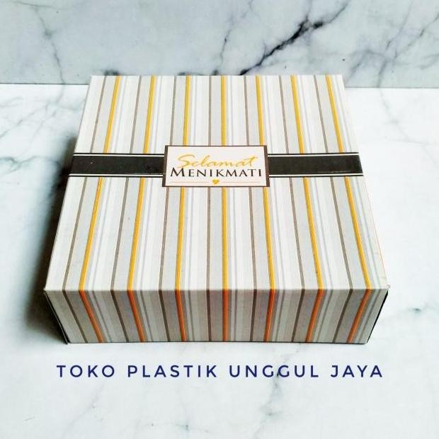 

UNGGULAN shopee bt dus/kotak/box nasi motif 18x18 lem langsung tebal
