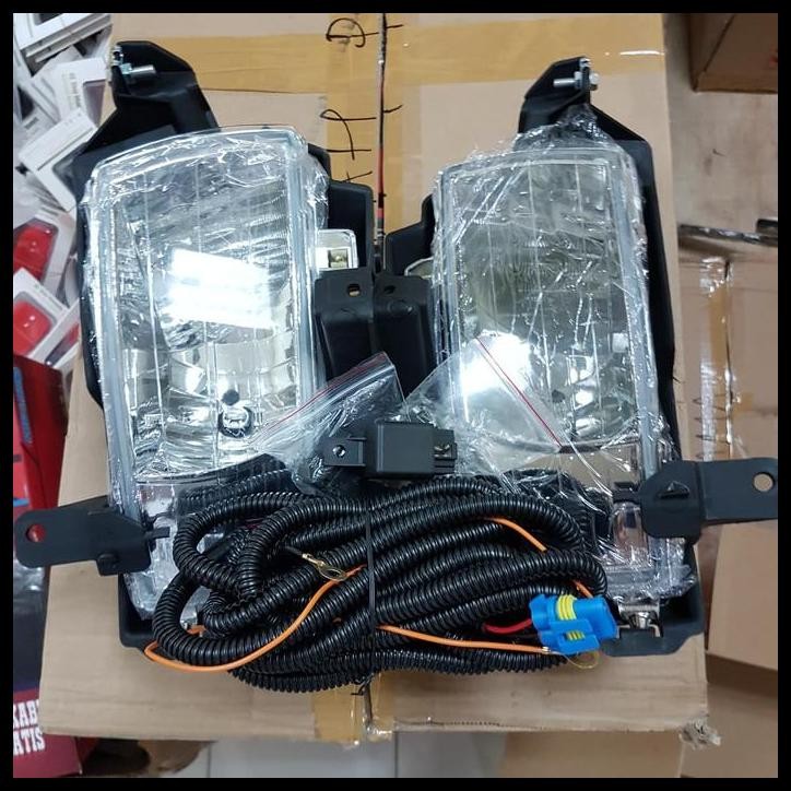 DISKON FOG LAMP / FOGLAMP / LAMPU KABUT MOBIL INNOVA LAMA / OLD 2005 - 2007 