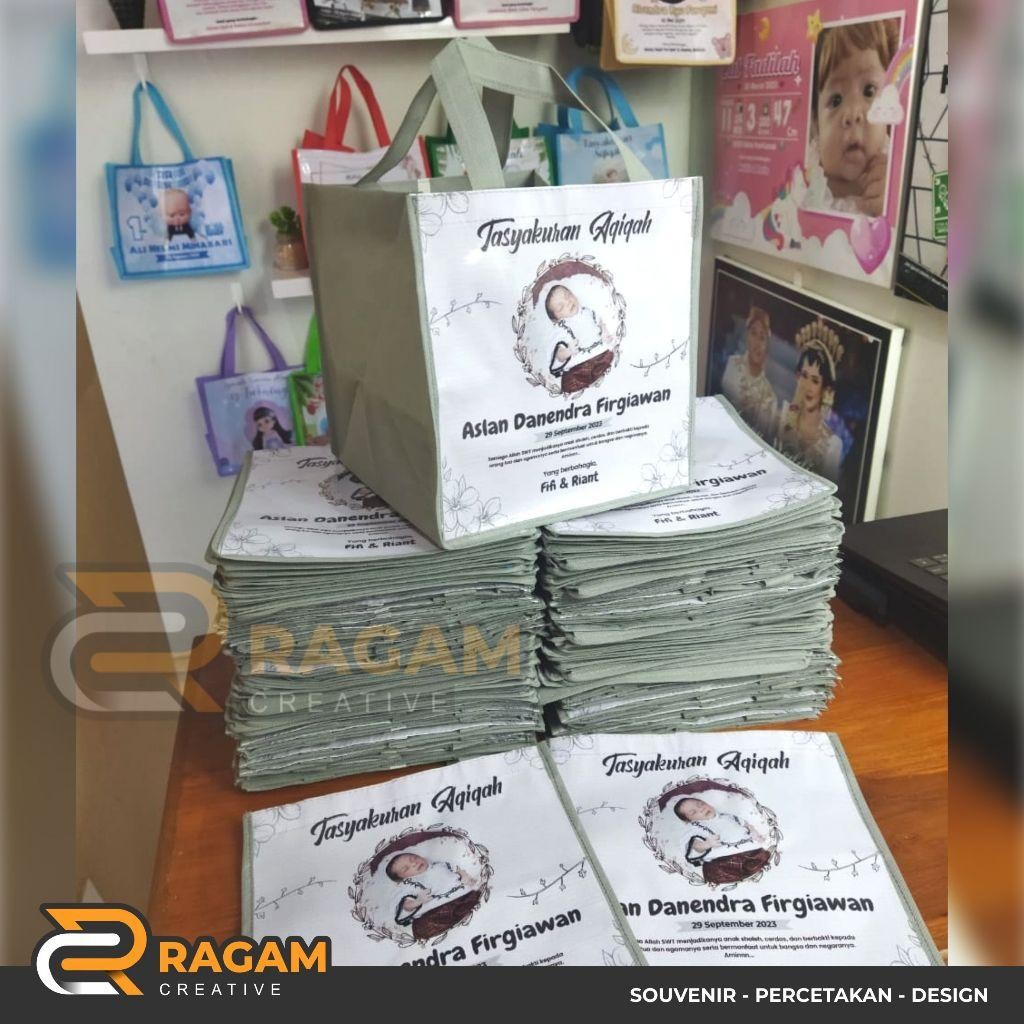 

Bis Tas Aqiqah Nasi Kotak Dos Berkat Murah/ Tas Hajatan/ Tas Syukuran/ Tas Nikahan/ Tas Tedak Siten/ Khitanan/ Tas Hantaran/ Tas Lamaran/ Tas 40 Hari Meninggal