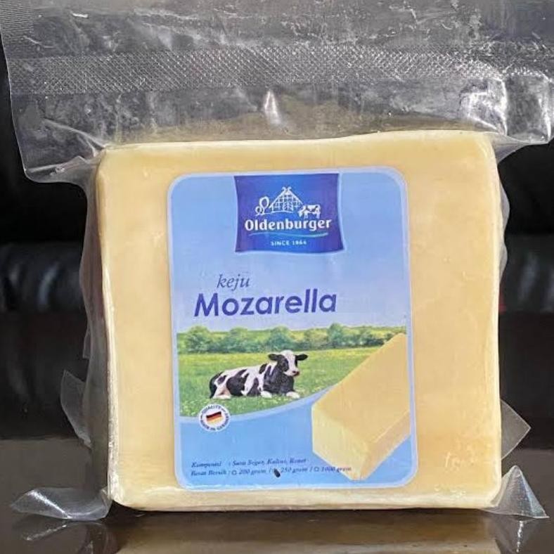 

OLDENBURGER OLDEN BURGER 250 GRAM MOZARELLA MOZARELA MOZZARELA KEJU LELEH MOZA Nugi