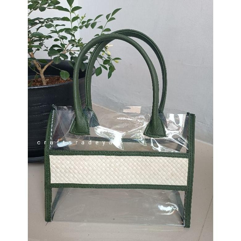 

Hampers Mika Anyaman / Parcel Lebaran Aesthetic / Giftbox Idulfitri (Full Mika Pth-Jotol) Nugi