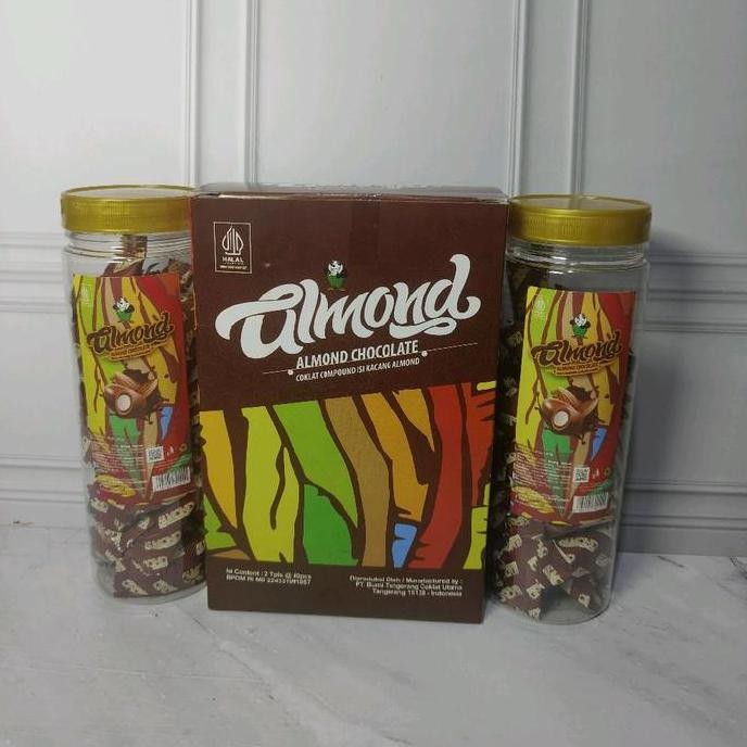 

Tobelo Coklat Almond Utuh Twins Isi 2 Toples Coklat Kacang Premium Termurah