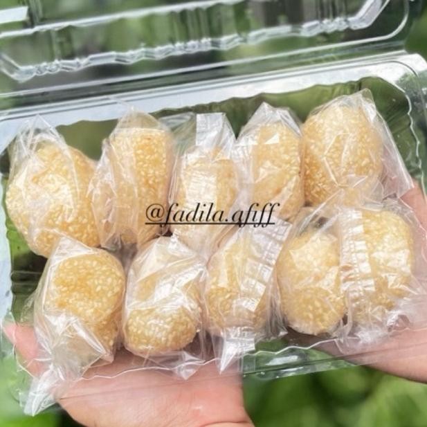 

Promoo!! PROMO!!! ONDE-ONDE PREMIUM BY ROTICOKLATKU ( UKURAN BESAR )