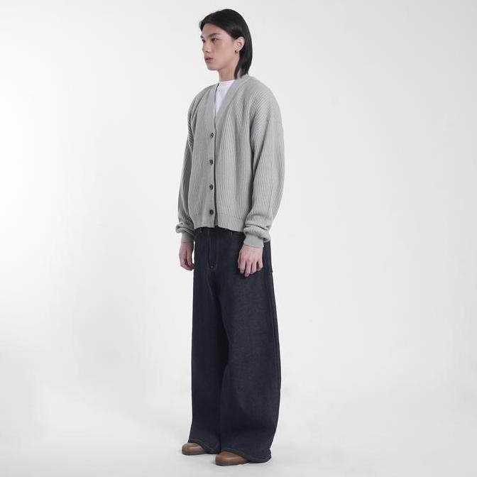 Ease Knit Cardigan Light Grey by Money Alter / Cardigan Bahan Rajut