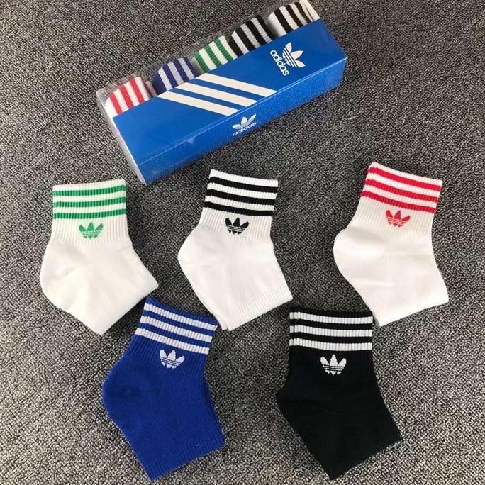 Kaos kaki adidas original