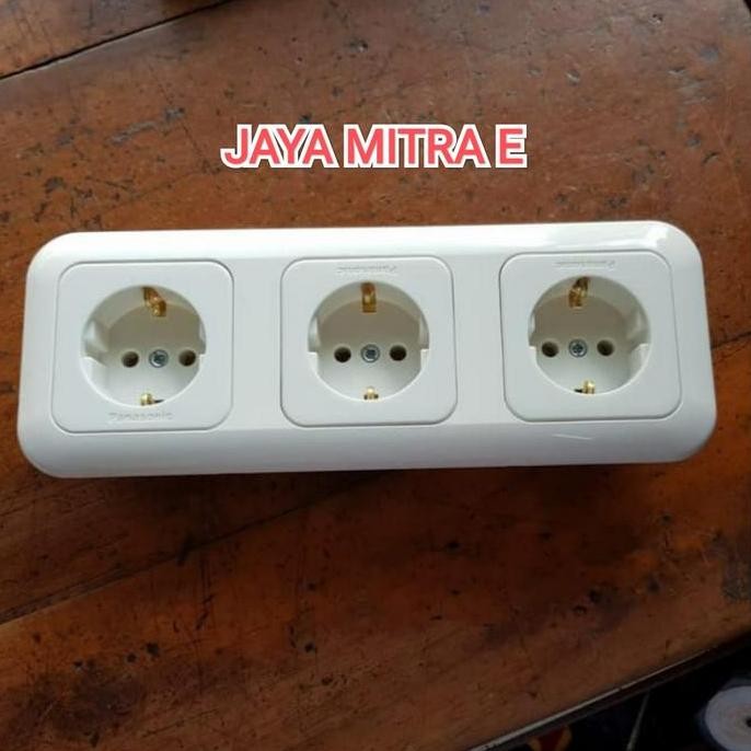 Panasonic Stopkontak 3 Lubang Inbow/Tanam Stop Kontak 3 Lubang