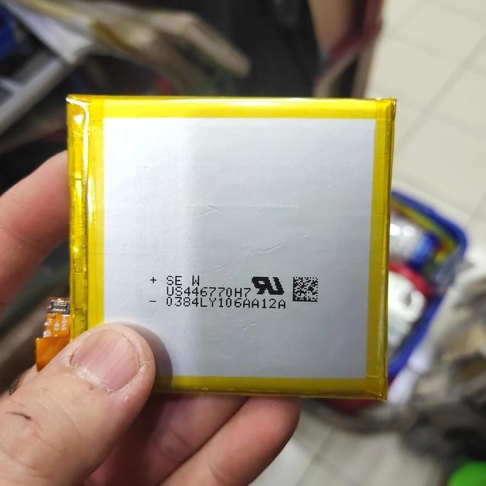 BATERAI SHARP AQUOS R / SHV39 / UBATIA280AFN1 battery batt batre Terlaris