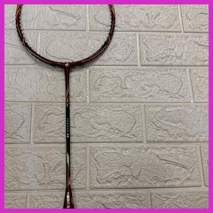 (OLAHRAGA) RAKET BADMINTON APACS VERSUS 55 GRIP 5UG1 +SENAR KUAT 35LBS ORIGINAL GOOD QUALITY