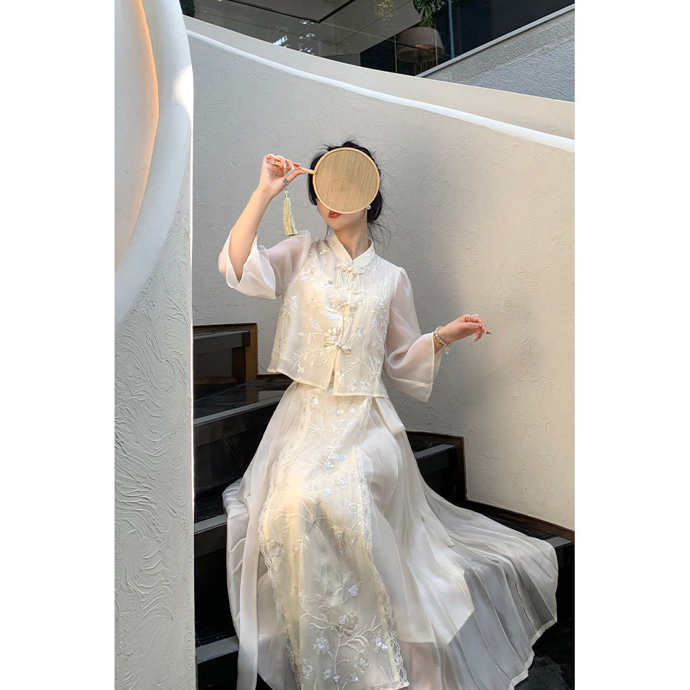 Set Rok Panjang Wanita Gaya Cina Baru dengan Kain Kasa Phantom yang Indah dan Gesper Peri