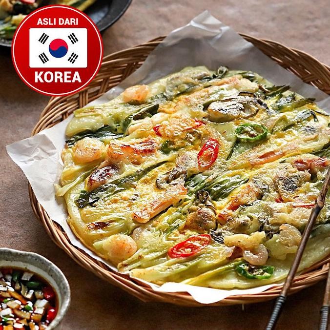 

Hansang Green Onion Pancake with Seafood - Korean Green Onion Pancake with Seafood - Haemul Pajeon 450g
