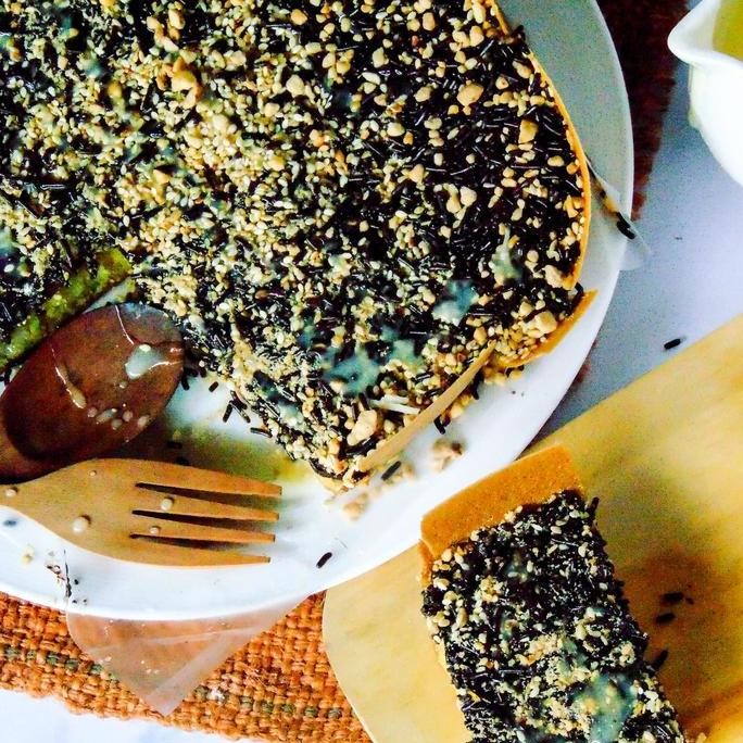 

Terlaris | Terbaru | Best Seller | Termurah Martabak Pizza Orins Manis Topping Coklat Kacang Wijen Original | High Quality | Berkualitas