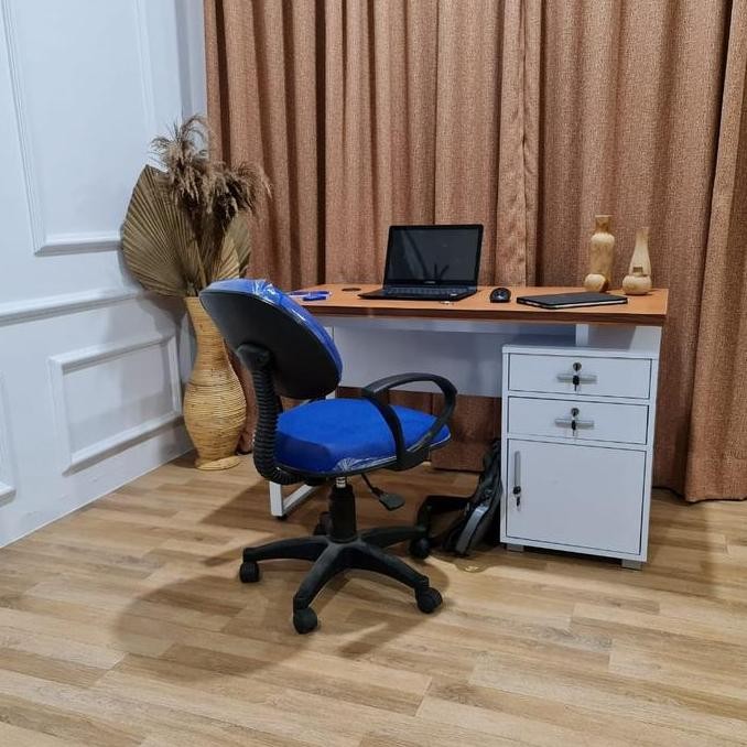 MEJA TULIS MEJA KANTOR MEJA STAF MEJA SEKERTARIS MT 566 ROT 1275