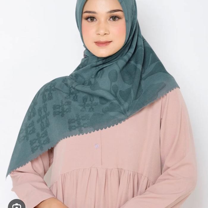 ST New segi empat zm zaskia mecca no tag Ori hijab persegi