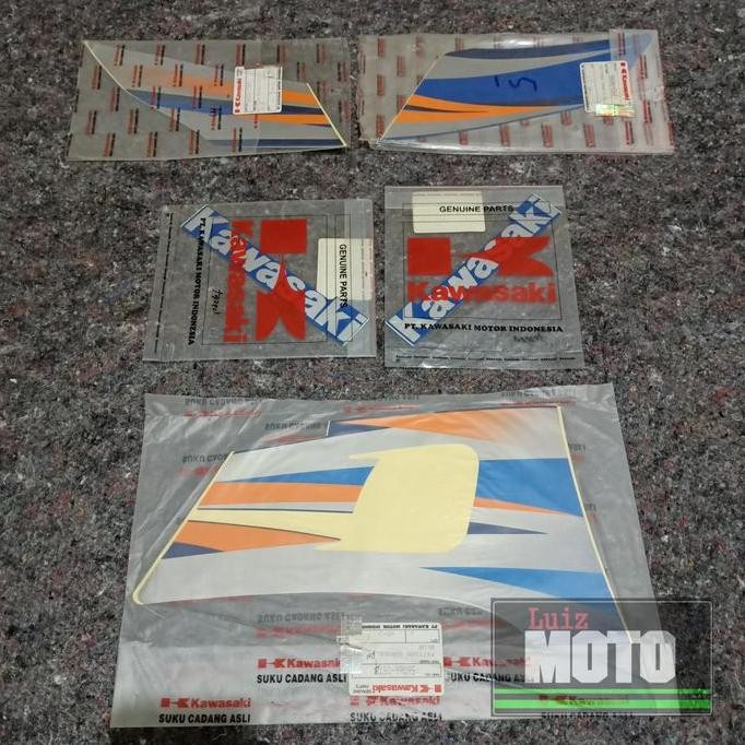 Stiker ninja kiss orinal 2004 biru silver