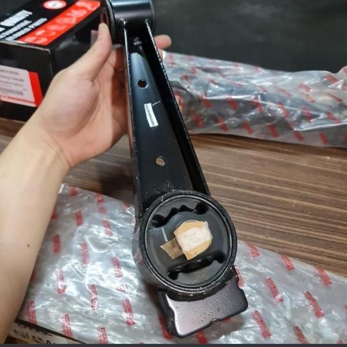 engine mounting belakang agya-ayla 1000cc ORIGINAL