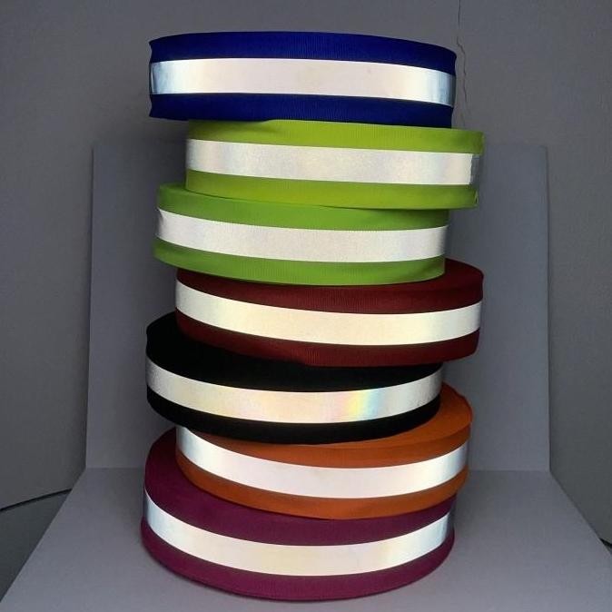 

Produk Baru!! Pita Scotlight Kain Reflektor Hijau Stabilo Silver | Aksesoris Kain Safety Shopee