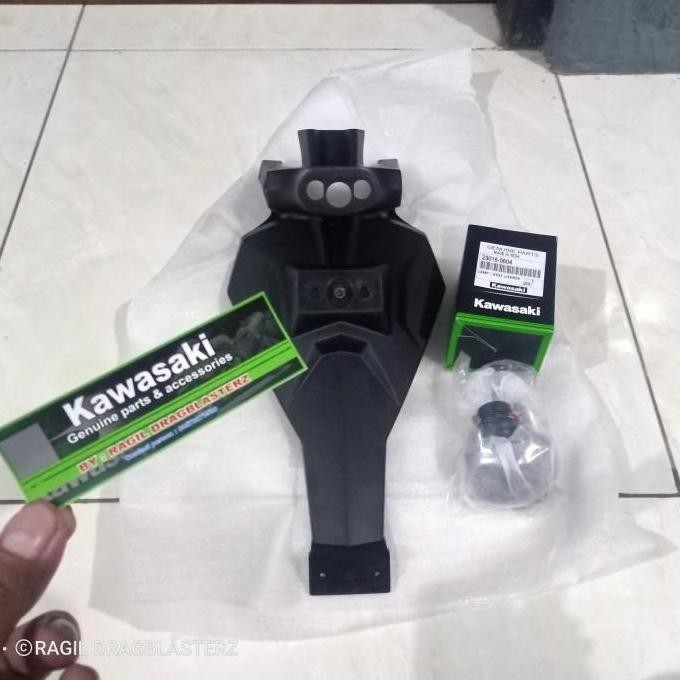 spakbor belakang Versys 650 old 2012 orinal