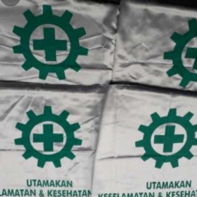 Bendera K3 / Bendera Safety Standar Depnaker Bahan Satin Bagus-Tebal