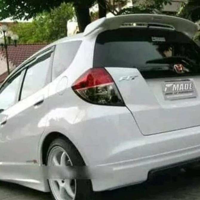 // Spoiler Honda Jazz Rs 2008-2009-2010-2011-2012 Model Mugen //