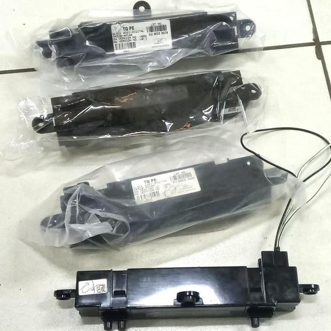 jam mobil Hyundai H1 asli lelangan