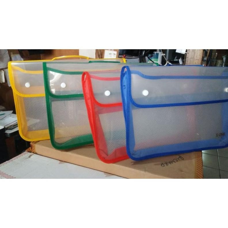 

Map zipper Kancing harga tertera selusin isi 12 pcs Nugi