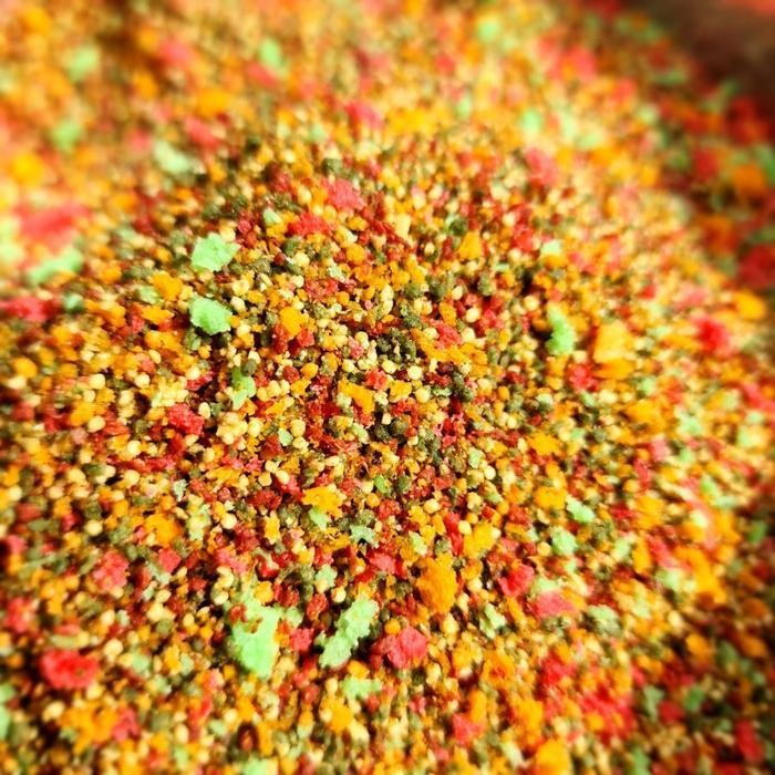 

HF J&J Flakes Extra Food egg food extract buah dan sayur