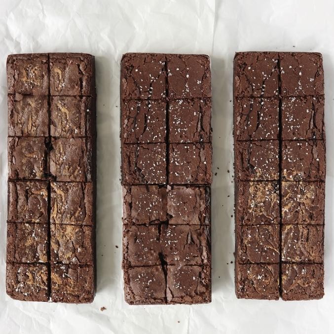 

Brownie Bundles 2 Flavours In 1 Box