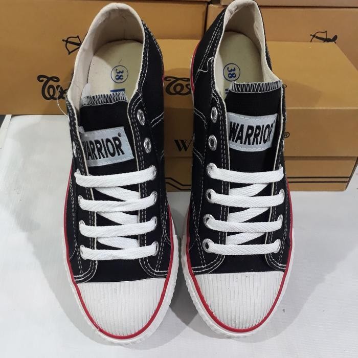 sepatu WARRIOR classic pendek original