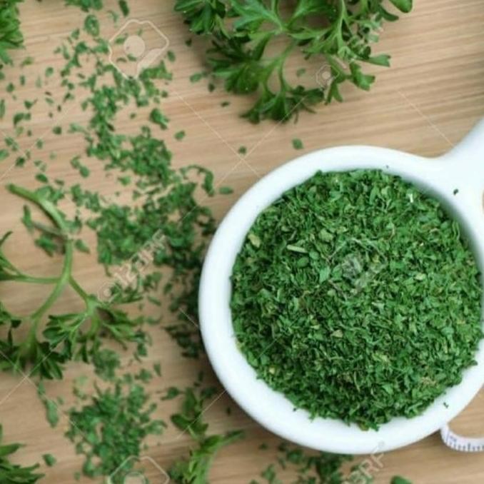 

Diskon! Parsley Kering 500Gr | Daun Parsley Flakes Usa | Daun Bumbu Kering