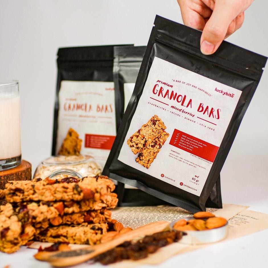 

Mixed Berries Granola Bar (2 Bars) - Cranberry, Raisins, Almond, Chia Seed - LUCKYBITE aSt