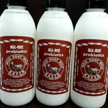

kefir susu kambing organic 1000ml raw/no preservatives/probiotics aSt