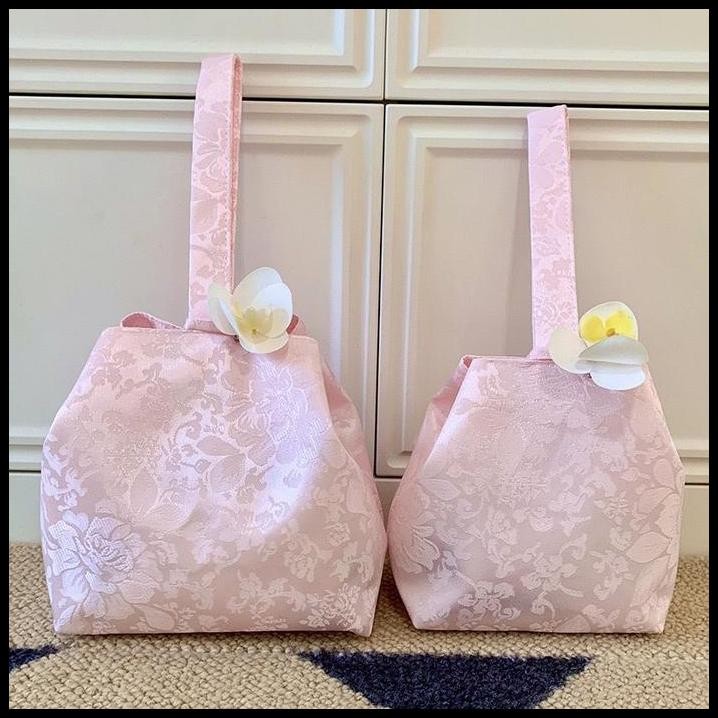 

Pouch Hampers Gift Bag Natal Imlek Lebaran Premium/Tas Kantong Bingkis