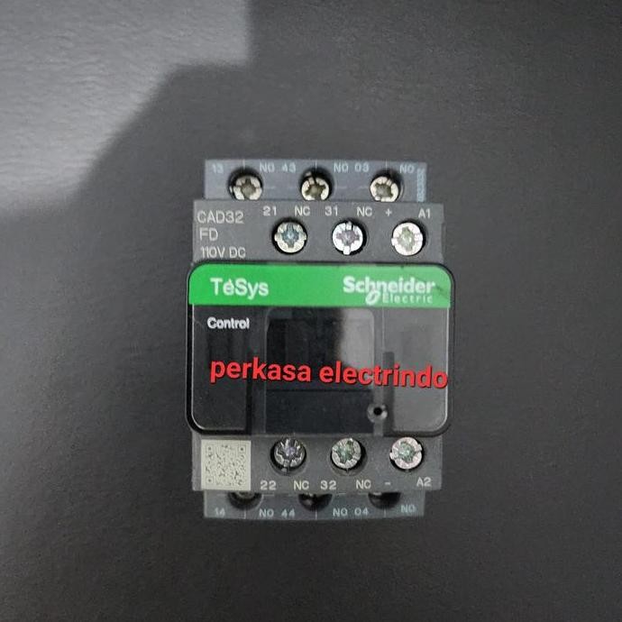 Kontaktor Schneider Cad32Fd Contactor Cad32 110V Dc Restock