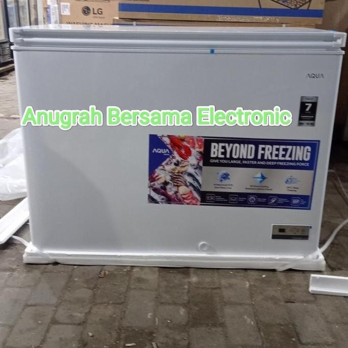 Chest Freezer AQUA AQF-320EC
