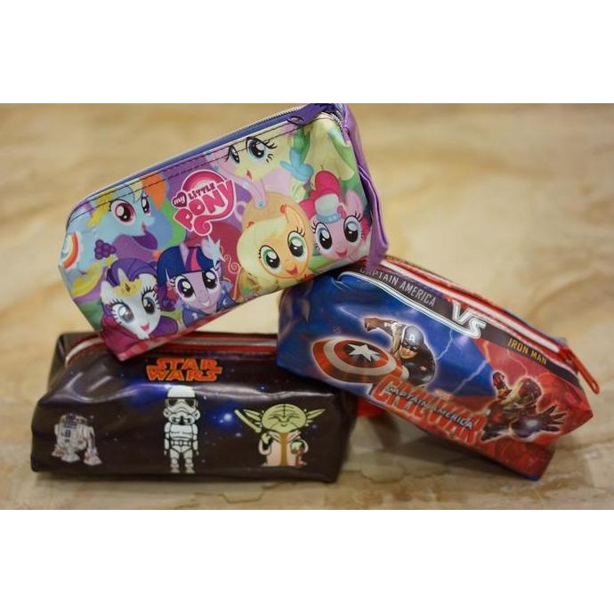 

Tempat Pensil Starwars - Civil War - Pony /Pencilcase