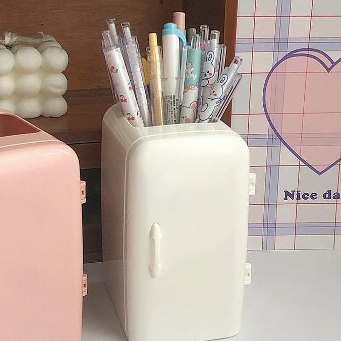 

Kotak Wadah Tempat Penyimpanan Pensil Alat Tulis Bentuk Kulkas