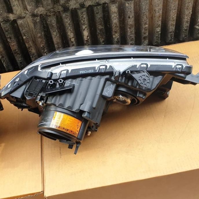 Headlamp Lampu Depan HID Asli Mitsubishi Pajero Sport Dakar