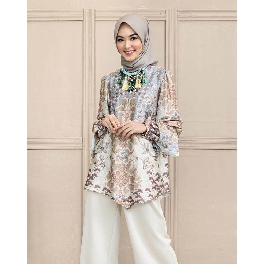 (Allthebest) Emily Blouse in Rosy Peach - Wearing Klamby