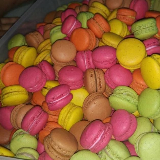 

Paket Murah Macaron Ecer 3cm Isi 5 Biji