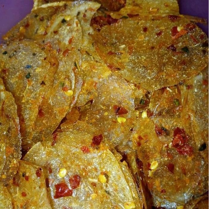 

CCF keripik kaca pedas daun jeruk 1kg / kripik kaca pedas daun jeruk 1kg Singkong Food Snack