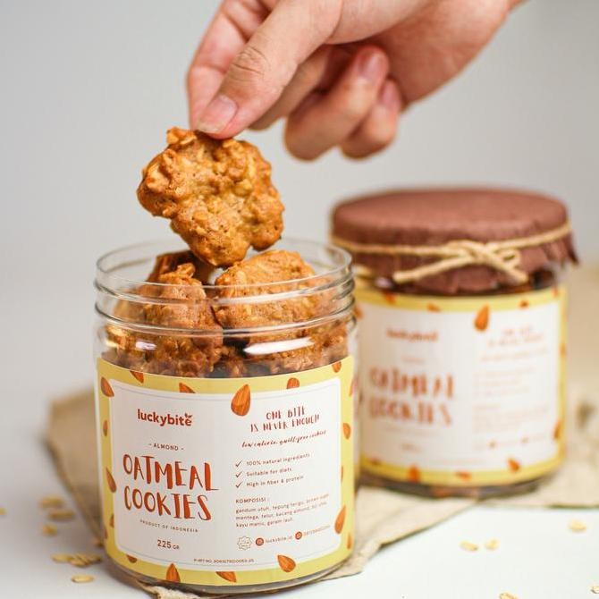 

Oatmeal Cookies Almond 225gr Kukis Gandum Sehat Almond Stok Terbatas