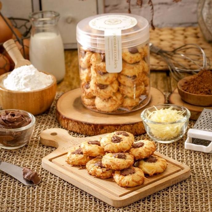 

Cheznutella Cookies Thumbprint Renyah Lembut - Kue Kering Coklat Stok Terbatas