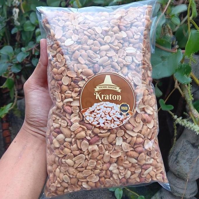 

RPS Kacang Tanah Oven / Sangrai 1 kg Matang Kupas Tanpa Kulit Rasa Tawar untuk Bahan Masakan Bumbu Kacang