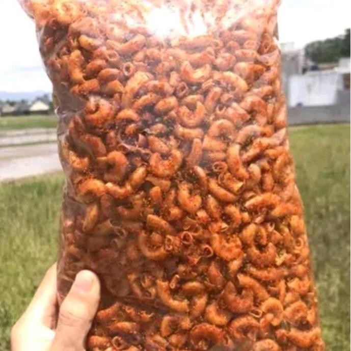 

RPS 1kg MAKRONI KRIUK-KRIUK PEDAS DAUN JERUK / makroni kriuk 1kg Cemilan Makaroni Food