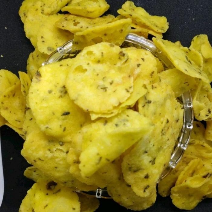 

FF Comring Bawang ORIGINAL Premium 1 kg Asin gurih Termurah/Gemblong/Cemilan viral/Kecimpring/Camilan makanan ringan/comet