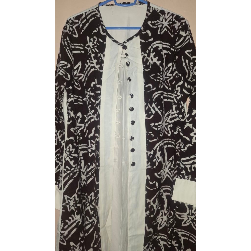 preloved outer gamis batik lengan panjang like new
