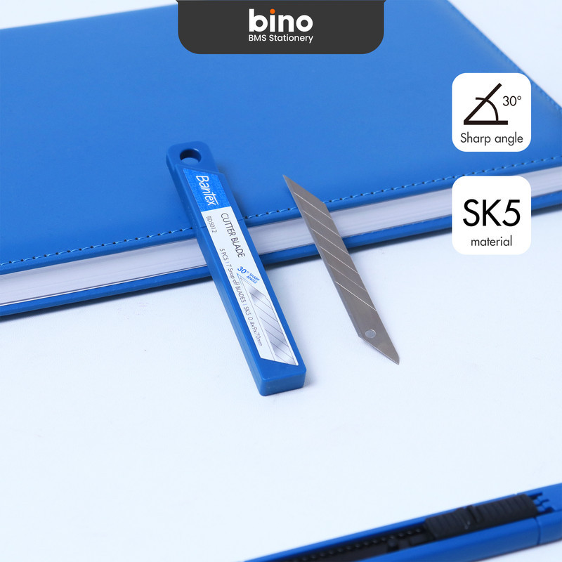 

[BMS Surabaya] Bantex Refill Cutter Blade 30 Derajat Sudut Tajam Material SK5 Isi 5 Pcs BD5012