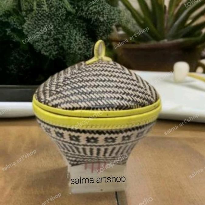 <<<<<] Bakul nasi bambu corak hitam besar( super)bakul hinis bambu pakai tutup motip catur