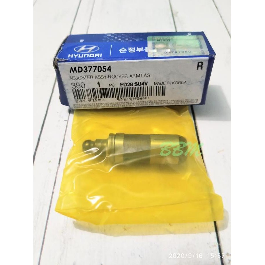MD377054 ADJUSTER ASSY-ROCKER ARM LASH (HLA) - LANCER, ETERNA, GALANT