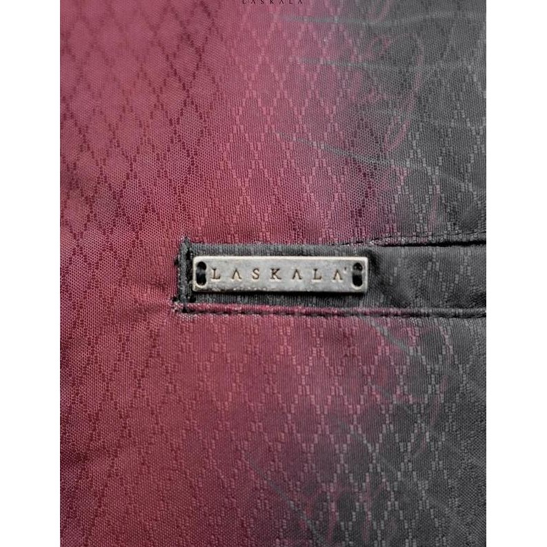 Laskala Batik Toba Kemeja Batik Pria Slimfit Lengan Panjang